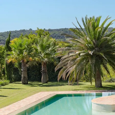 Weingut 20-m-pool Und Kino Villa