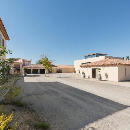 Weingut 20-m-pool Und Kino * Pézenas